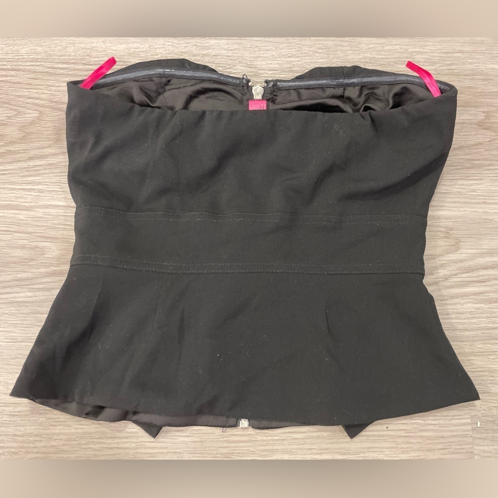 Forever 21 Black Zip Up Tube Top with Bow. - Picture 2 of 7